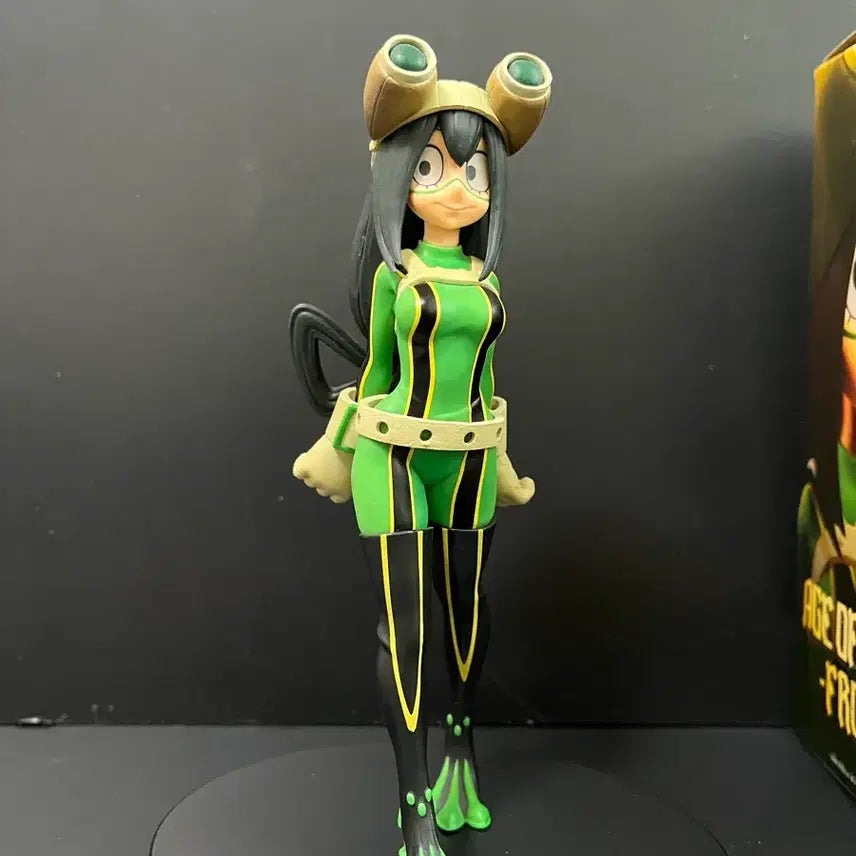 [BUNJANG] My Hero Academia Tsuyu Asui Profi Figure (Unsealed) / 개봉품 나의히어로아카데미아 츠유 피규어 츠유 프로피 피규어
