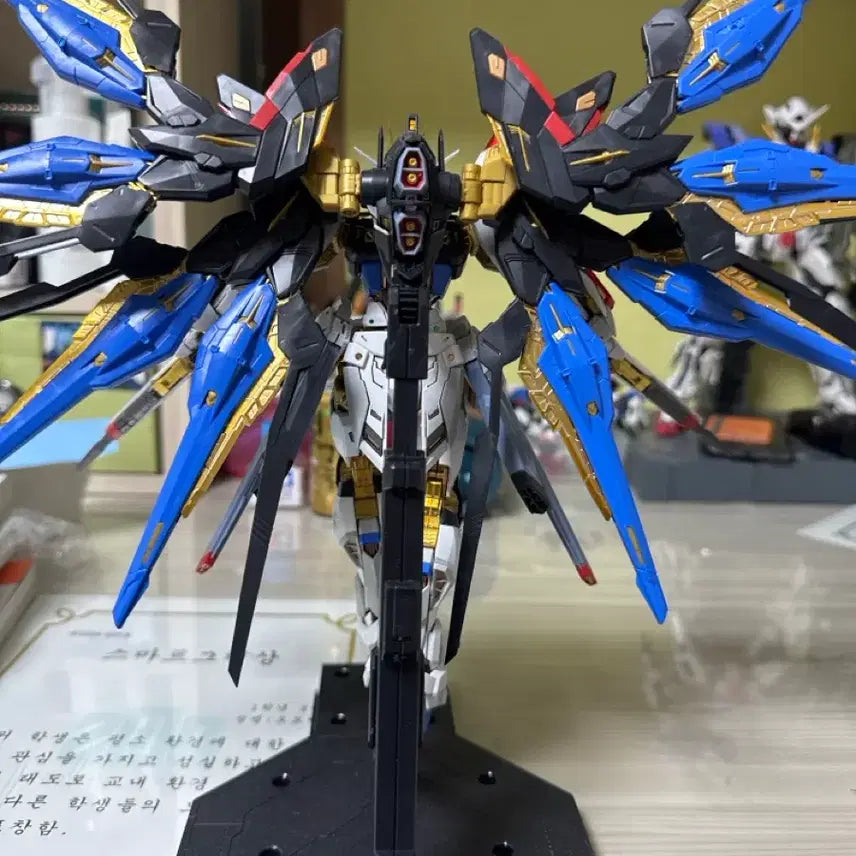 [BUNJANG] MGEX Freedom Gundam (Assembled) w/ Box / Mgex프리덤 가조립 판매 박스O