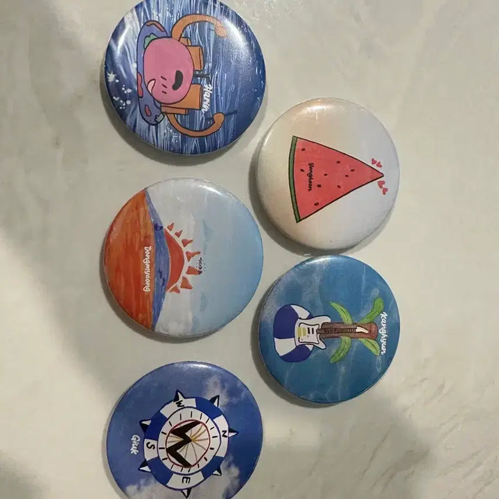 [BUNJANG] ONEWE Summer Pin Button Set / 원위 핀버튼 캔배지 5개 세트