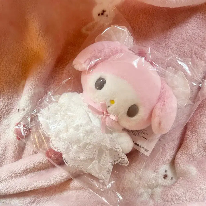 [BUNJANG] Sanrio Lady My Melody Mascot White / 산리오 레이디 마이멜로디 마스코트 화이트 마이멜로디 생일 꽃 레이스 웨딩