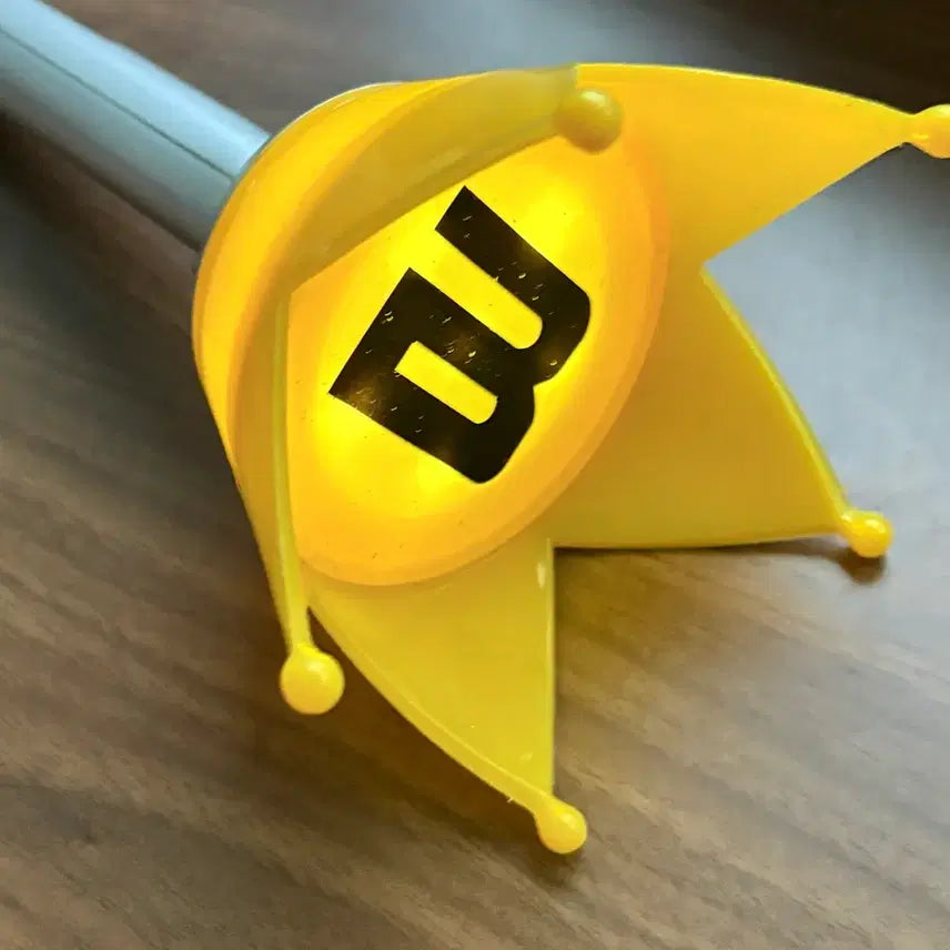 [BUNJANG] BIGBANG G-Dragon Designed Lightstick (ver.1/ver.2) / 빅뱅 뱅봉 지드래곤 디자인 (ver1 or ver2)