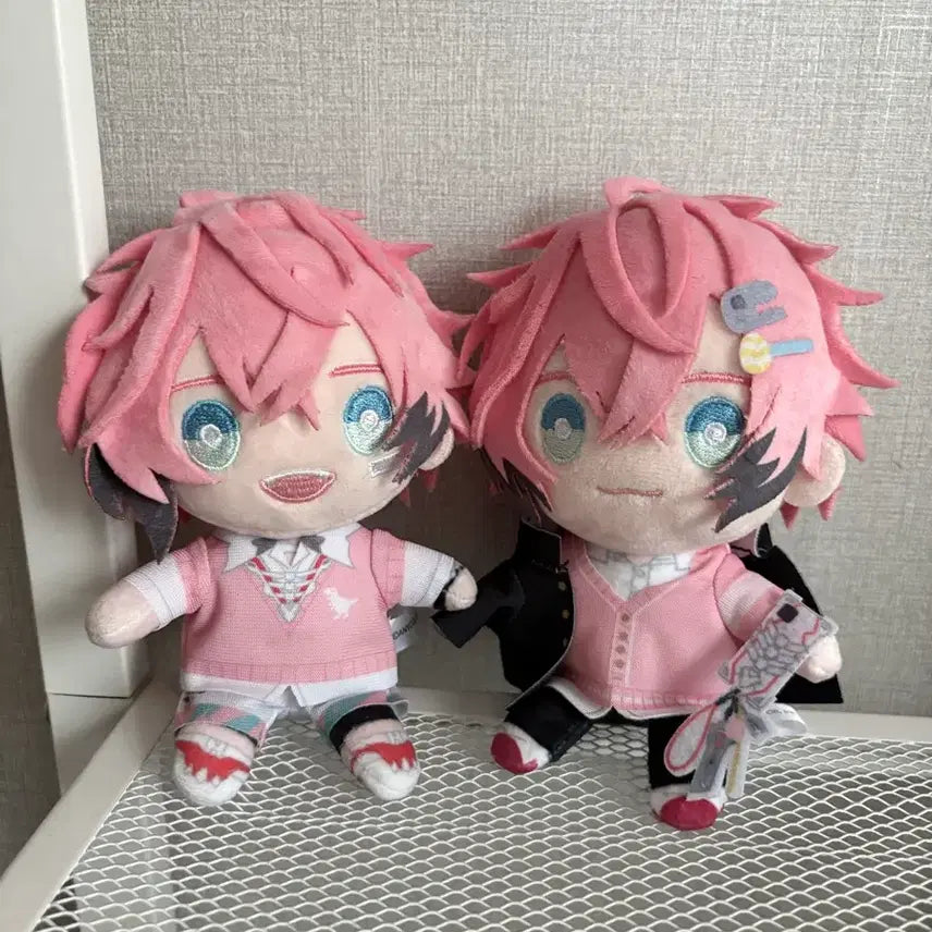 [BUNJANG] Nijisanji Heroic Orleans Akagi Wen Plush / 니지산지 히어로 오리엔스 아카기 웬 누이
