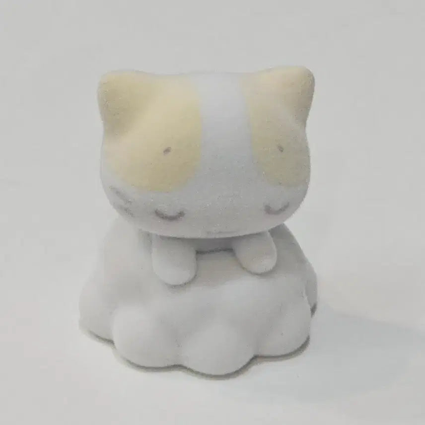 [BUNJANG] Marshmallow Mita-ina Fuwafuwa Nyan-ko Floaky Figure Cloud Nap / 마슈마로미타이나후와후와냥코 플로키 피규어 구름 낮잠