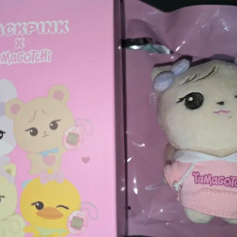 [BUNJANG] BLACKPINK x Tamagotchi Collaboration Rosie Plush Doll (Official) / 블랙핑크 데드라인 BLACKPINK x 다마고치 TAMAGOTCHI PLUSH 콜라보 MD Rosie 인형 희귀 지수 제니 리사 로제 포토카드 포카 공식 원가양도