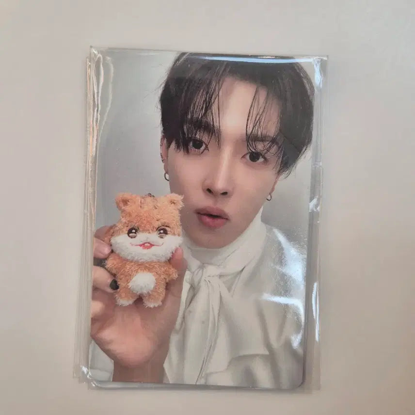 [BUNJANG] Ateez Aniteez Mission Photocard Hongjoong / 애니티즈 aniteez 미션 포카 홍중