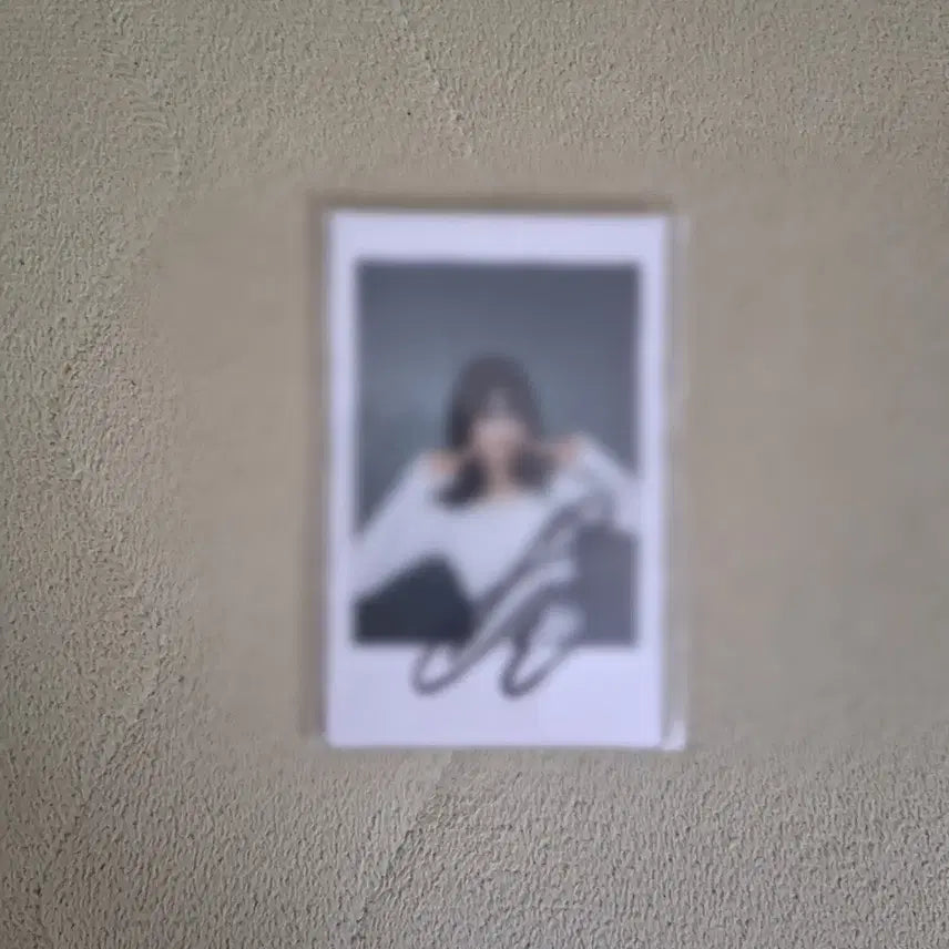 [BUNJANG]  (G)I-DLE Minnie Signed Polaroid / 아이들 민니 친필 싸인 폴라 폴라로이드 판매합니다.