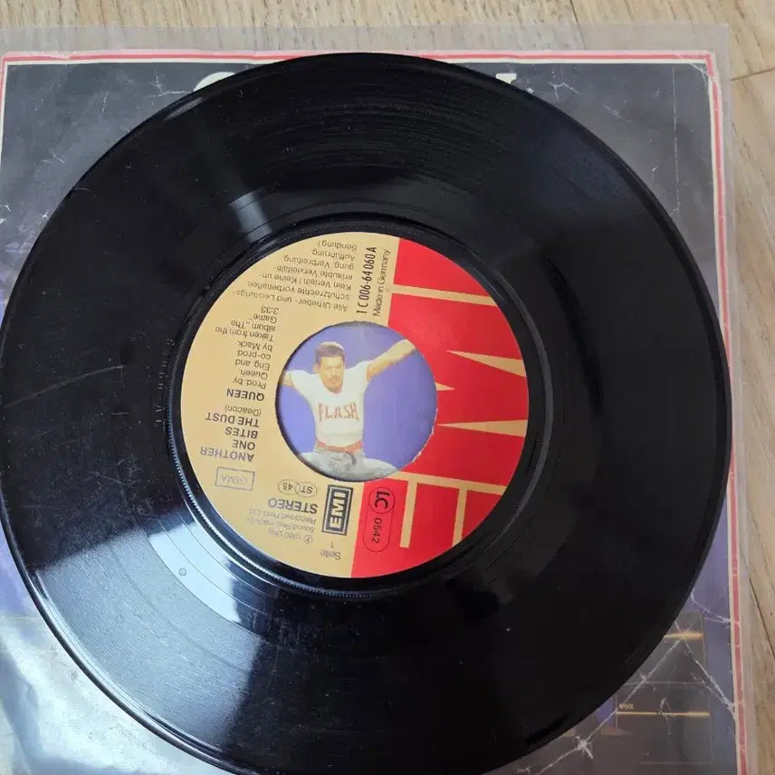 [BUNJANG] Queen Another One Bites the Dust 7-inch Single LP (Germany) / 퀸(Queen) - Another One Bites the Dust 7인치 싱글 LP (독일)