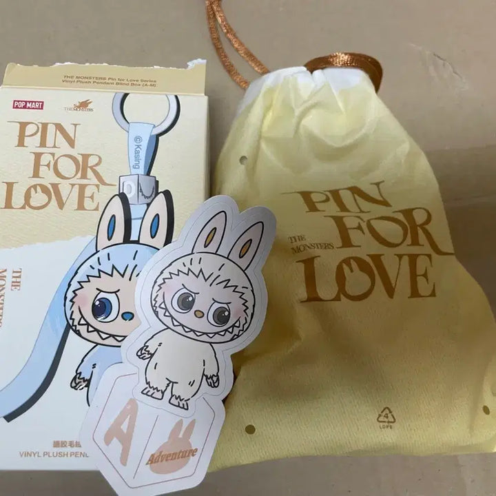 [BUNJANG] Pop Mart The Monsters Pin For Love Labubu Action Figure / POP MART 핀 포 러브 라부부