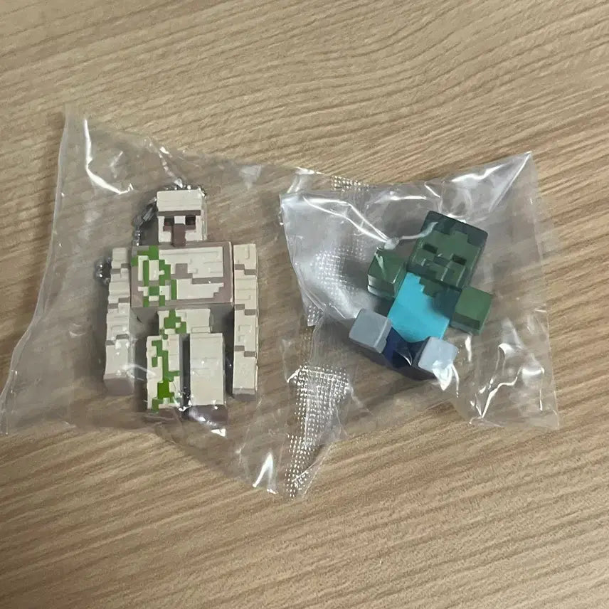 [BUNJANG] Minecraft Golem Zombie Keychain Gacha Figure Bundle Set / 마인크래프트 마크 골렘 좀비 키링 가챠 마치보케 피규어 일괄