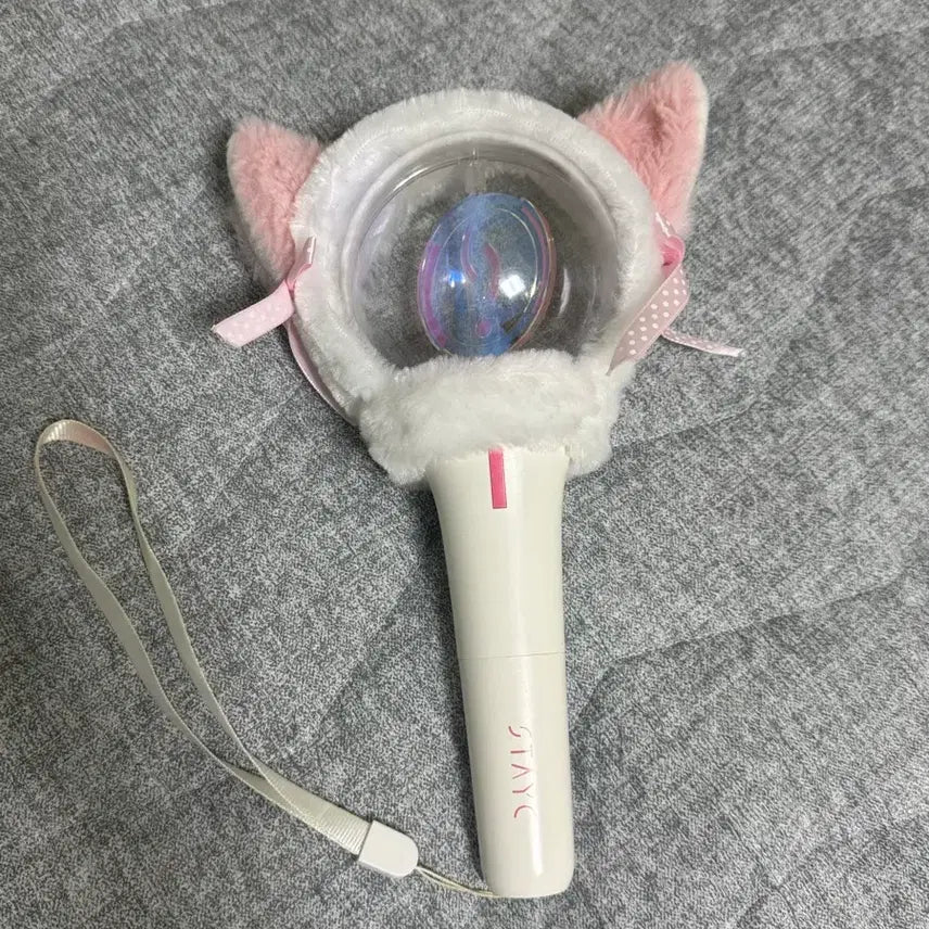 [BUNJANG] STAYC Wink Bong Lightstick / 스테이씨 응원봉 윙크봉