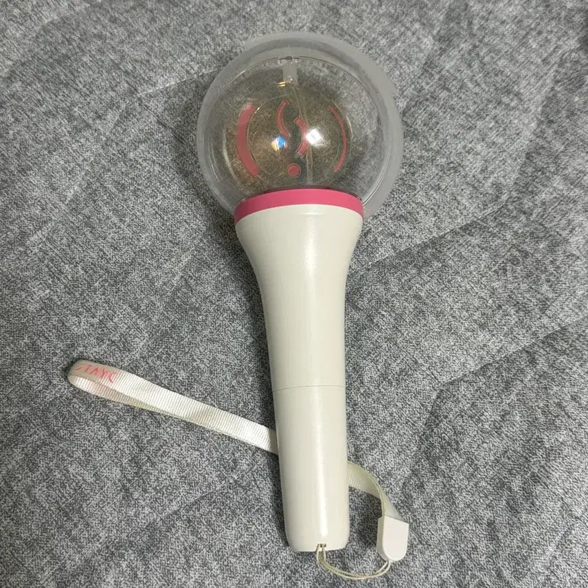 [BUNJANG] STAYC Wink Bong Lightstick / 스테이씨 응원봉 윙크봉