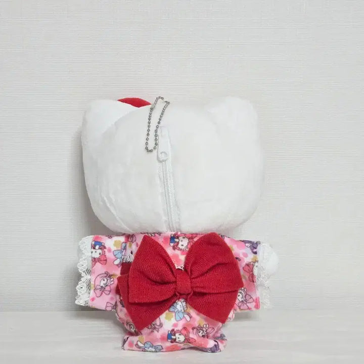 [BUNJANG] Sanrio Characters Kimono Hello Kitty Plush Doll / 산리오 캐릭터 기모노를 입은 키티 인형