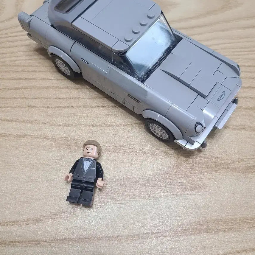 [BUNJANG] LEGO Creator Expert Aston Martin DB5 76911 / 레고 애스턴마틴DB5 76911