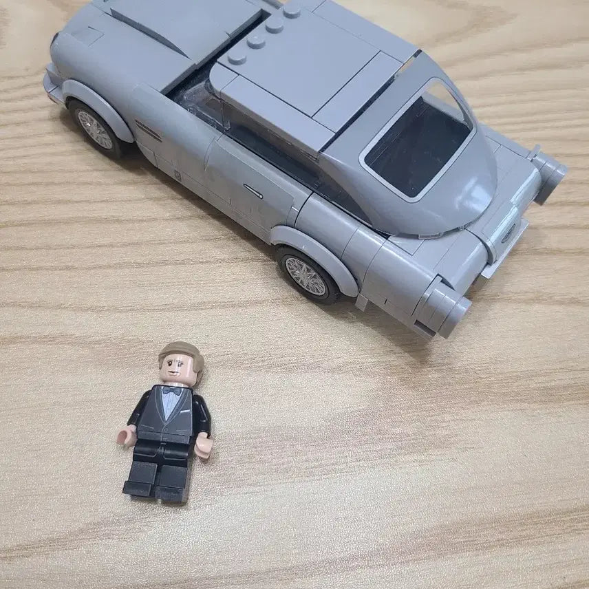 [BUNJANG] LEGO Creator Expert Aston Martin DB5 76911 / 레고 애스턴마틴DB5 76911