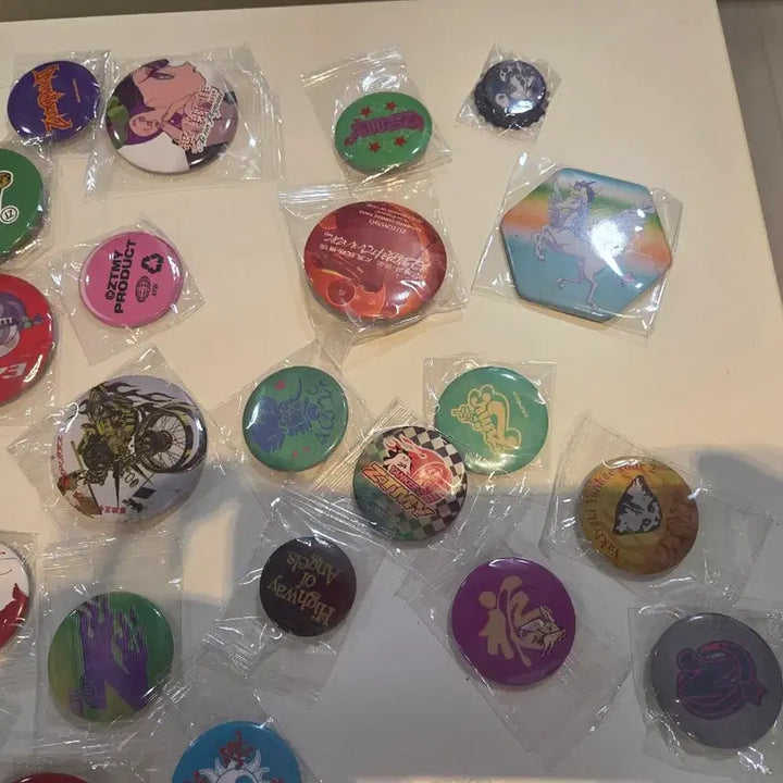 [BUNJANG] Zutto Mayo Badge &amp; Keyring Set / 즛토마요 배지, 키링