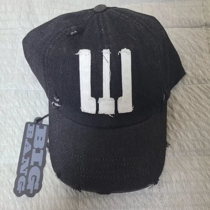 [BUNJANG] Bigbang Cosmos Appliqué Baseball Cap / 빅뱅 코스모스 아플리케 볼캡