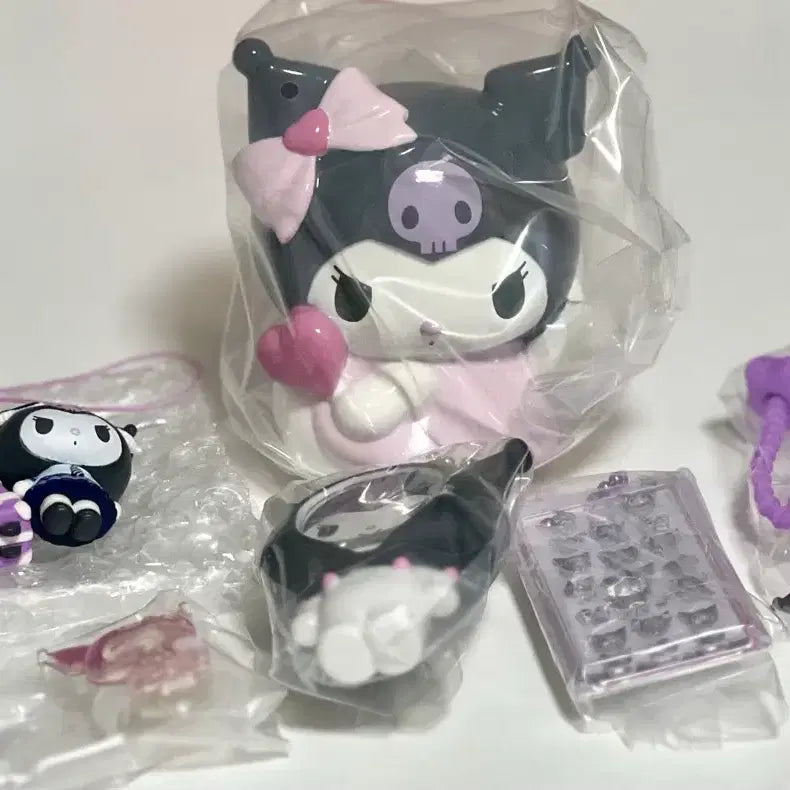 [BUNJANG] Sanrio Kuromi Gacha Keyring 6-Piece Set (Sealed) / 미개봉) 산리오 쿠로미 가챠 키링 6종세트 판매