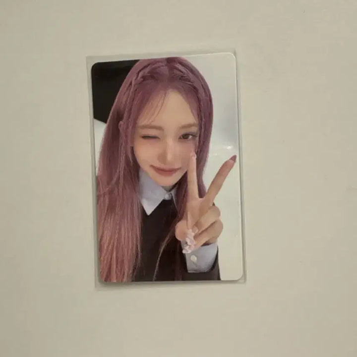 [BUNJANG] IVE Rei Empathy Photocard (Minor Flaws) / 이서언냐 엠파시 포카 (미세하자 있어용..ㅠ)