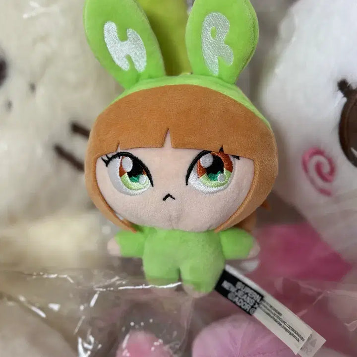 [BUNJANG] NewJeans x Murakami Plush Keyring - Haerin / NewJeans x MURAKAMI 플러시 키링 - HAERIN