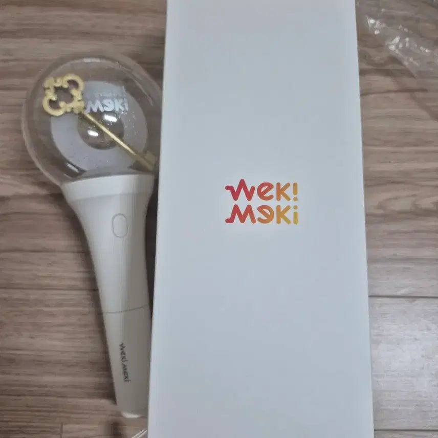 [BUNJANG] Weki Meki Official Light Stick Bundle Set / 위키미키 응원봉