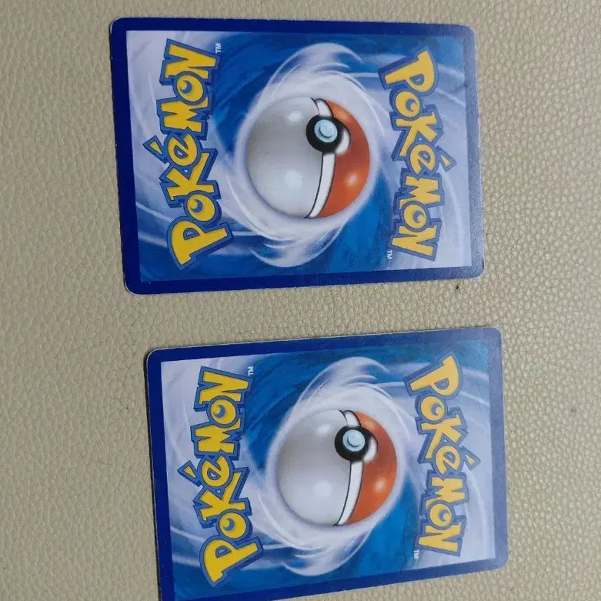 [BUNJANG] Pokemon Cards Reshiram &amp; Charizard GX, Ditto V / 포켓몬카드 레시라무&amp;리자몽 GX 메타몽 V