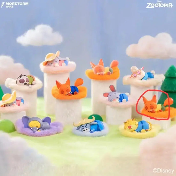 [BUNJANG] Zootopia Sleeping Baby Nick Figure New / 주토피아 잠자는 아기 피규어(닉, 새상품)