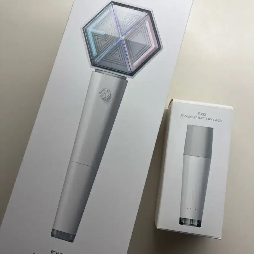 [BUNJANG] EXO Official Light Stick Ver. 3 with Battery Pack / EXO 공식 응원봉 배터리팩 포함