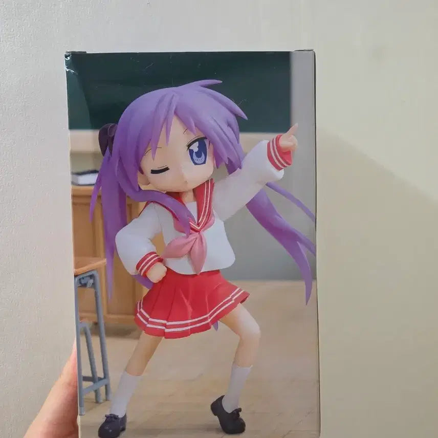 [BUNJANG] Lucky Star Kagami Hiiragi Figure / 러키스타 히이라기 카가미 피규어 Vivit 럭키스타