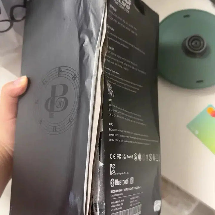 [BUNJANG] Bigbang 20th Anniversary Lightstick / 빅뱅 응원봉 20주년 (외부포장만 젖음/내부 새상품) 23 직거래 가능