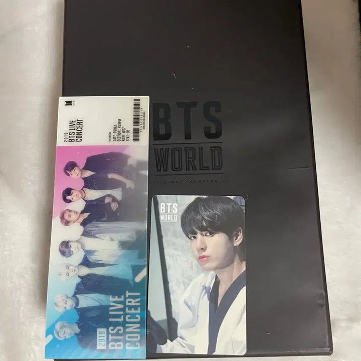 [BUNJANG] BTS WORLD Jungkook Double-Sided Photocard / BTS WORLD 정국 양면 포카 포함 양도 포토카드 전정국 jungkook bts 비월 비티에스월드