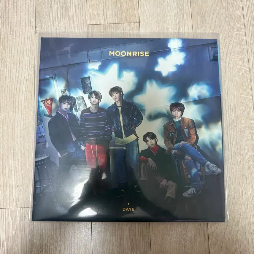[BUNJANG] DAY6 Moonrise LP (Blue/Orange Split, Unsealed) / 데이식스 문라이즈 LP (블루오렌지 반반/개봉반)