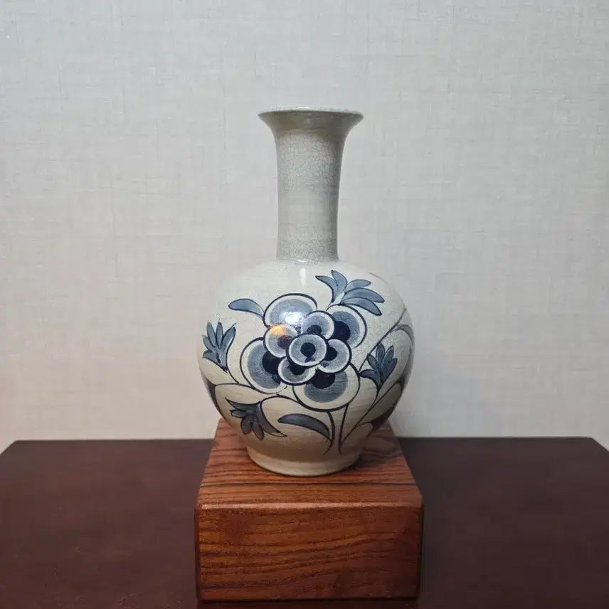 [BUNJANG] Buncheong Ware Celadon Peony Decorated Ewer / [한국 도자기] 분청사기 청화 모란문 주병