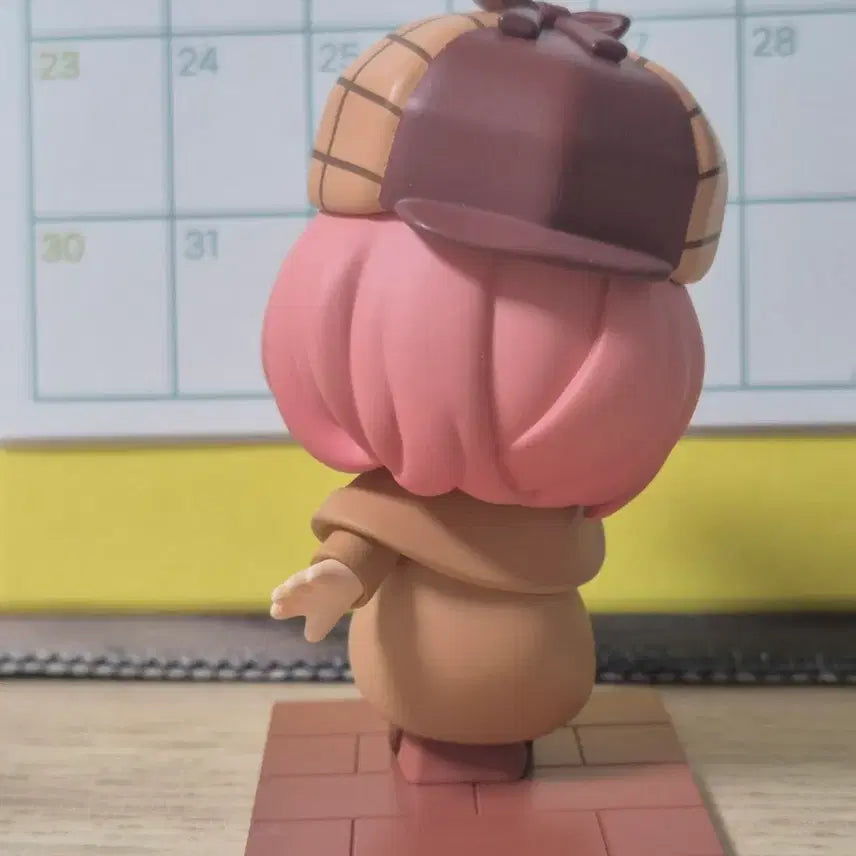 [BUNJANG] Popmart Anya Detective Figure / (상자x)팝마트 아냐 탐정 피규어 팝니다