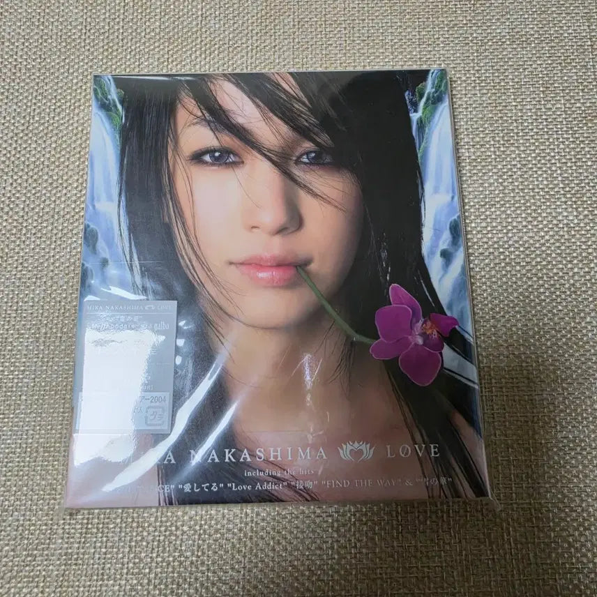 [BUNJANG] Mika Nakashima LOVE First Press Limited Edition CD / 나카시마 미카 LOVE 초회한정반 CD 미개봉