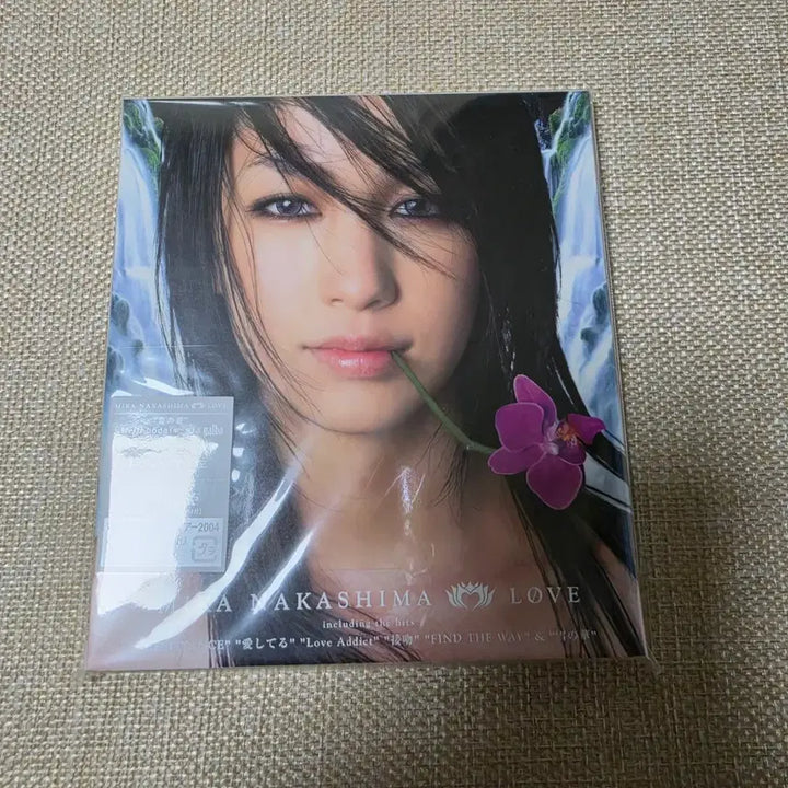 [BUNJANG] Mika Nakashima LOVE First Press Limited Edition CD / 나카시마 미카 LOVE 초회한정반 CD 미개봉