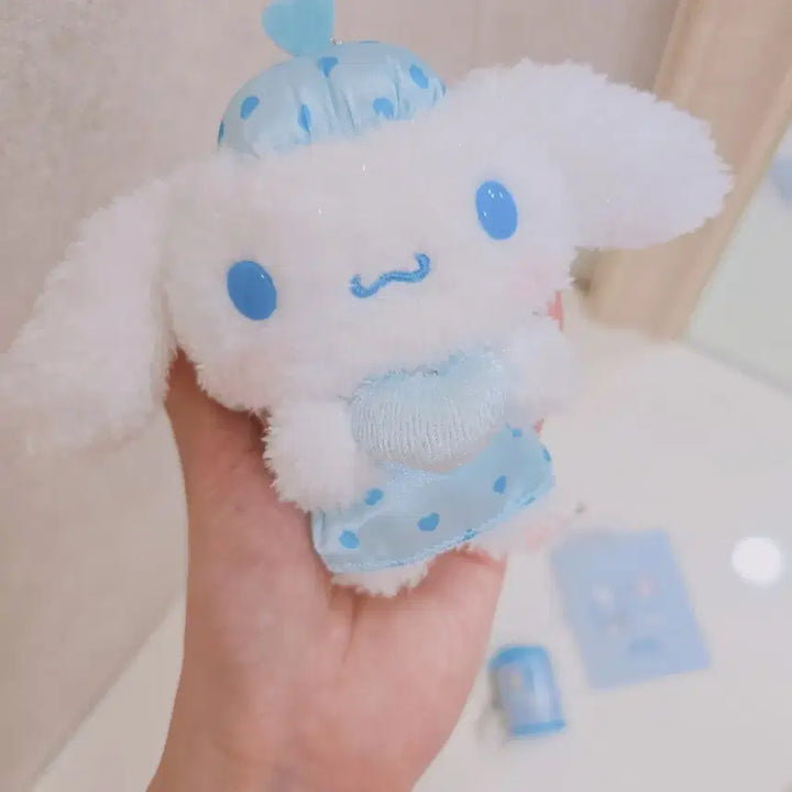 [BUNJANG] Cinnamoroll Yumemiru Mascot Plush + Coin Case Bundle Set / 시나모롤 유메미루 마스코트 인형+코인케이스 일괄