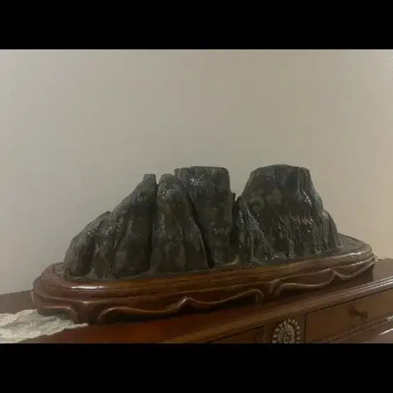 [BUNJANG] Mountain-Shaped Viewing Stone with Stand / 산모양 수석+받침대(가격조정가능)