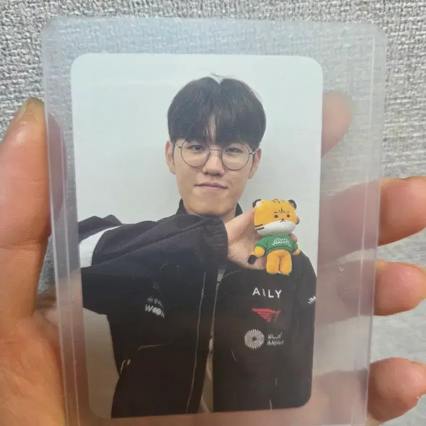 [BUNJANG] T1 Faker Onzzi 15cm Photocard / 티원 T1 오너 온세티 15cm