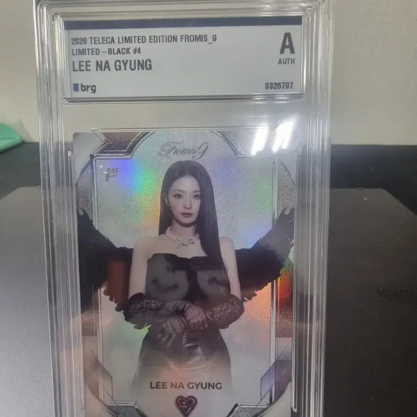 [BUNJANG] Lee Nakyung TELECA Game-Worn Auto Card (Limited Edition 25) / 이나경 TELECA 실착렐릭 오토 카드 25한정 + 서비스