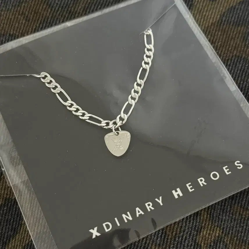 [BUNJANG] Xdinary Heroes Bracelet / 엑스디너리 히어로즈 팔찌
