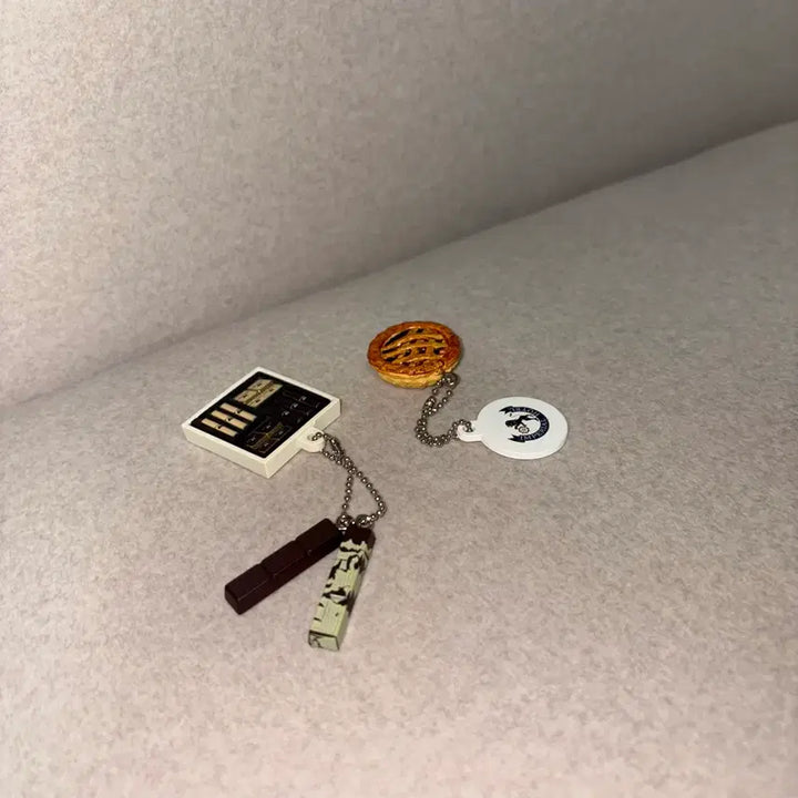 [BUNJANG] Imperial Hotel Dessert Gacha Blueberry Pie Chocolate Box Bundle Set / 제국호텔 디저트 가챠 블루베리파이 초콜릿박스 일괄