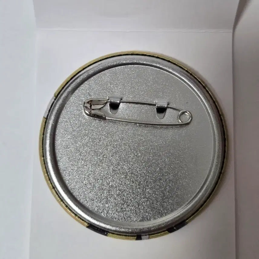 [BUNJANG] Jujutsu Kaisen Nanami Trading Can Badge / 주술회전 체어 레드 트레이딩 캔뱃지 나나미