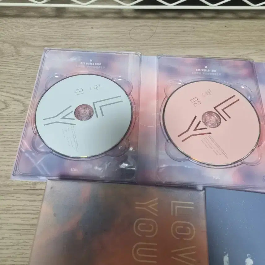 [BUNJANG] BTS J-Hope LOVE YOURSELF Seoul DVD Photocard Bundle Set / 방탄 럽셀 서울 디비디 호석 포카포함 풀셋양도.  bts 제이홉