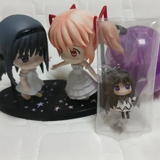 [BUNJANG] Puella Magi Madoka Magica Homura Akemi Bundle Chibi큥, KaraKore, Torso Gacha Figures &amp; Strap Mascot / [일괄]마법소녀 마도카 마기카 마마마 호무라 고전 카라코레 키링 스트랩 마스코트 &amp; 토르소 가챠 피규어 캡슐 &amp; 흰원피스 치비큥 카랴큥 미니피규어 넨도