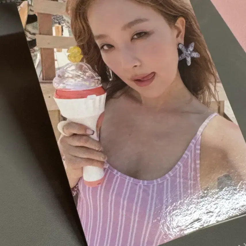 [BUNJANG] Red Velvet Seulgi Official Goods "New Manbong" Photocard / 레드벨벳 슬기 응원봉 뉴만봉 포카