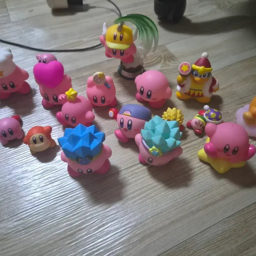 [BUNJANG] Kirby 18-Piece Figure Set / 커비 피규어 세트 18종