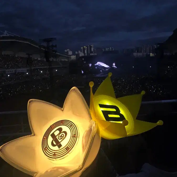 [BUNJANG] Bigbang 20th Anniversary Edition Lightstick (Sealed) / [미개봉] YG 셀렉트 빅뱅 20주년 에디션 응원봉