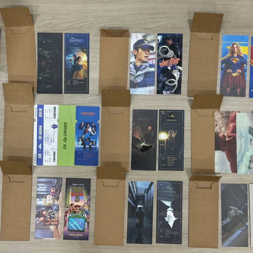 [BUNJANG] Movie Merchandise Bundle / 영화 특전 팝니다