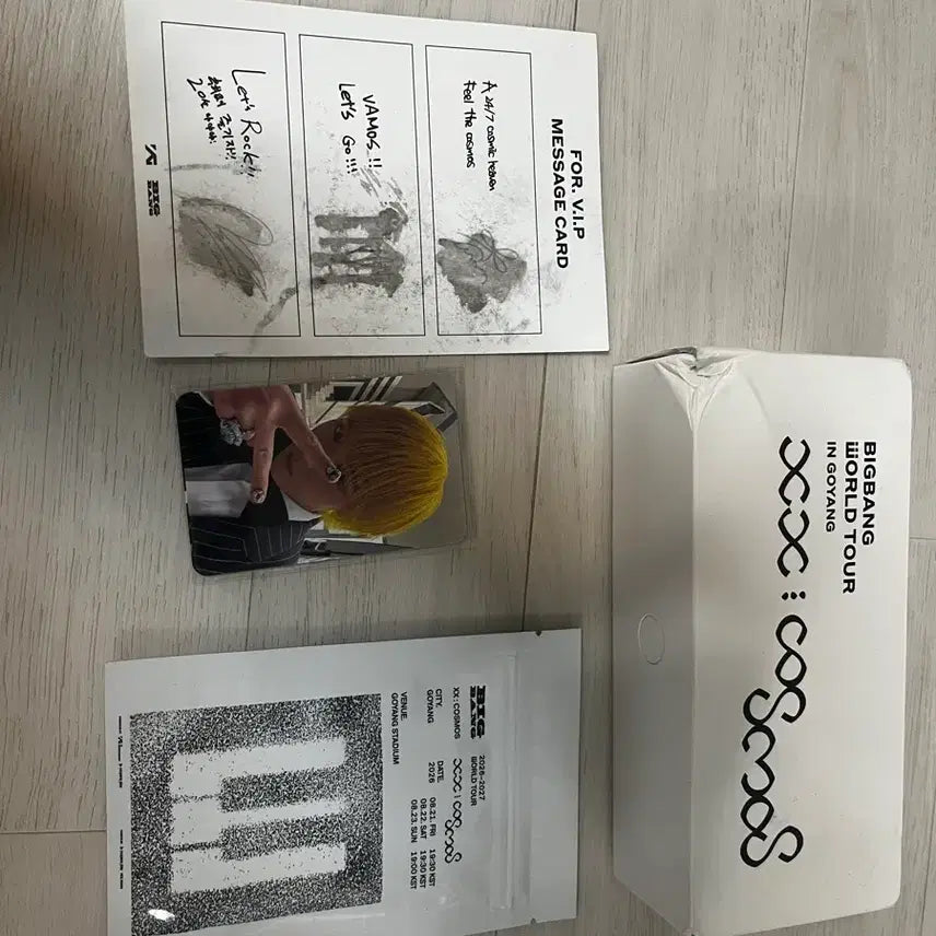[BUNJANG] BIGBANG World Tour XX : COSMOS VIP Membership Gift Set / 빅뱅 월드투어 XX : COSMOS VIP 맴버십 기프트