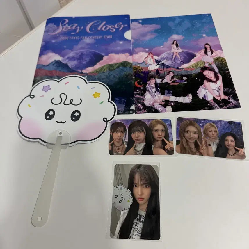 [BUNJANG] STAYC Fanclub Booth VIP Benefit Gift Bundle Set / 스테이씨 STAYC 팬콘 팬클럽 부스+ VIP BENEFIT GIFT 일괄